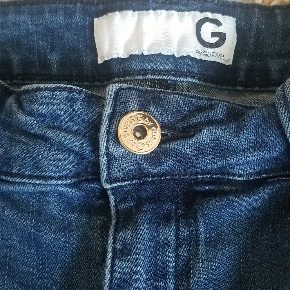 🌸 Guess Denim Distressed Bermuda Shorts